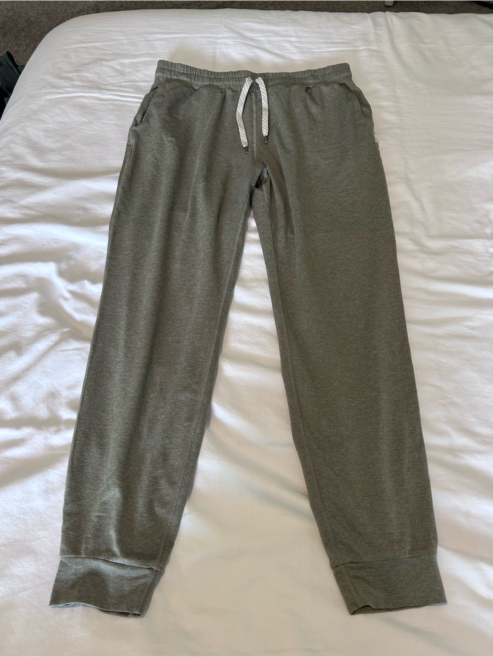 Vuori Sage Green Women's Jogger Pants with Drawstring